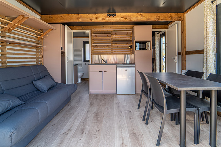 Casa 20 Hekipia Habitat transitoire pièce de vie